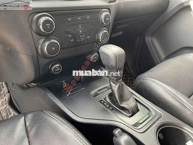 Ford Ranger XLS 2.2L 4x2 AT 2022 - 559 Triệu
