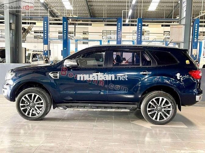 Ford Everest Titanium 2.0L 4x4 AT 2020 - 879 Triệu