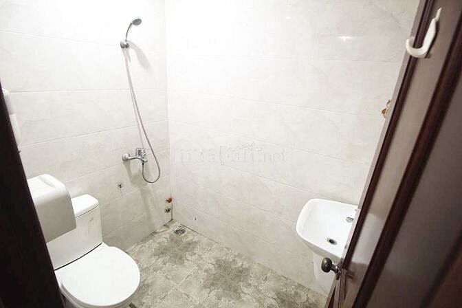 Cho thuê căn hộ 1 phòng ngủ, phòng khách đường Hương Lộ 2 Bình Tân