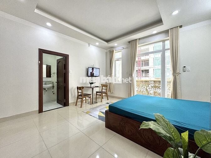CH BAN CÔNG MỚI - MÁY GIẶT RIÊNG GIÁ CỰC SỐC NGAY LÊ VĂN SỸ Q3