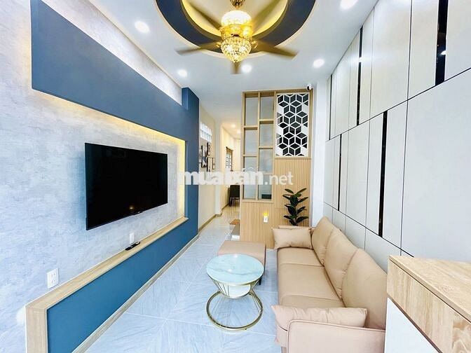 BÁN NHÀ MẶT TIỀN ĐƯỜNG NGUYỄN TRỌNG TUYỂN QUẬN PHÚ NHUẬN