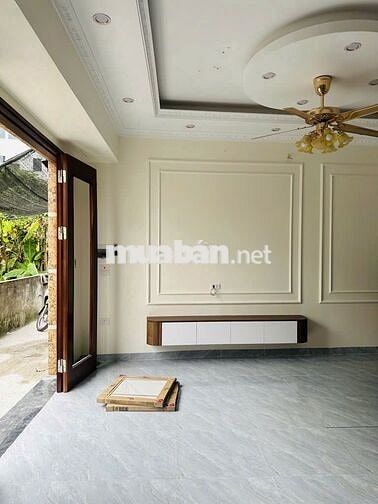NHÀ ĐẸP LUNG LINH, GẦN Ô TÔ, LAI XÁ, KIM CHUNG – 30M² x 5T– GIÁ 5,8 TỶ