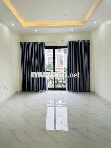 NHÀ ĐẸP LUNG LINH, GẦN Ô TÔ, LAI XÁ, KIM CHUNG – 30M² x 5T– GIÁ 5,8 TỶ