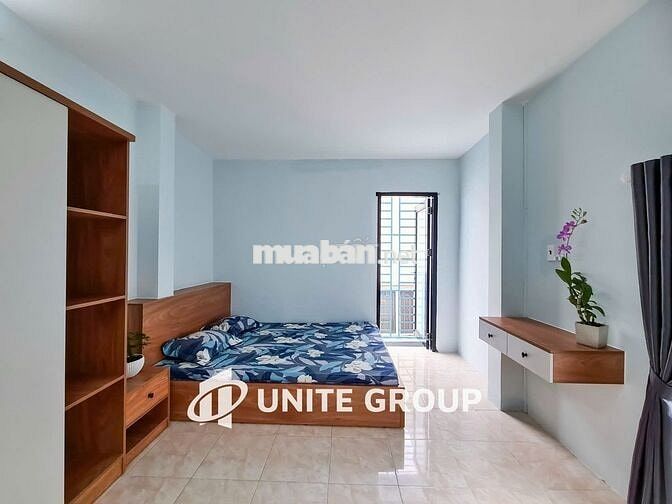 CHO THUÊ PHÒNG FULL NỘI THẤT BAN CÔNG LỚN NGAY CHỢ BÀ CHIỂU GIÁP Q3,Q1