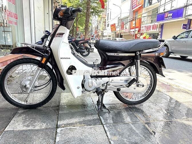 Honda Super Dream 2012
