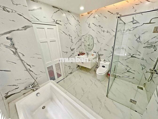 Villa hồ bơi 5PN Full nội thất cao cấp , Bình Thuận , Quận 7