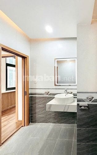 Bán nhà góc 2 mặt tiền Đỗ Xuân Hợp, Tp. Thủ Đức, 110m², 1 trệt 5 tầng