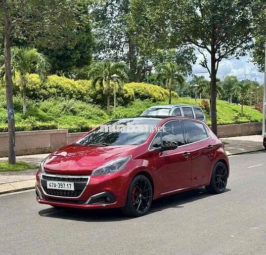 Peugeot 208 2015 1.6L AT - 72123 km