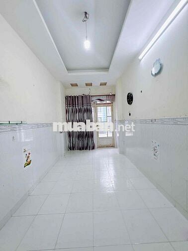Bán Nhà Q4 : Nhà 5 Tầng Hoàn Công Đủ, Hẻm Rộng Đường Tôn Đản, P.15
