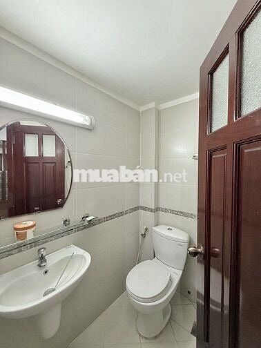58/40 THÍCH QUẢNG ĐỨC HẺM 4 M CHỈ 100 TRIỆU/M2 DT đất 66 m2 chỉ 7. Tỷ