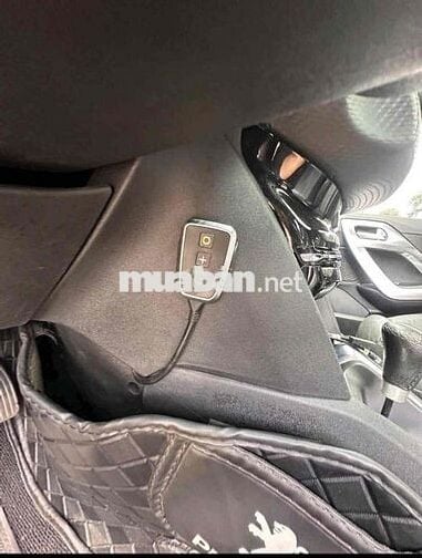 Peugeot 208 2015 1.6L AT - 72123 km