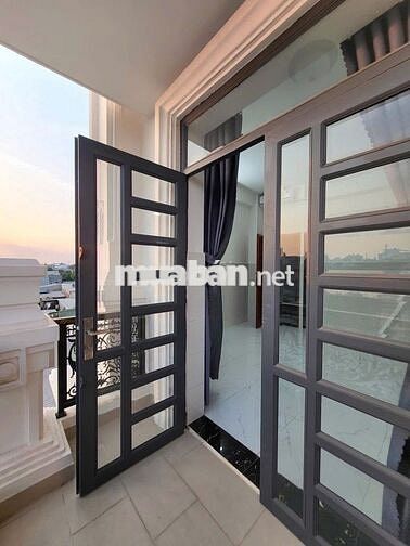 Do chuyển về quê gấp, nên cần pass lại phòng này ạ. Có thể vào ở liền