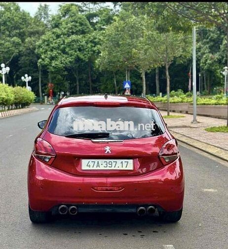 Peugeot 208 2015 1.6L AT - 72123 km