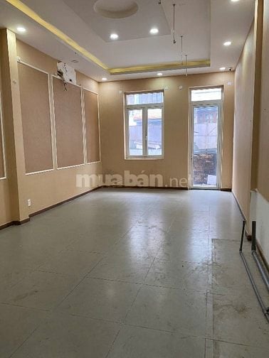 Cho thuê nhà 3 tấm, MT Số 40 Giải Phóng, P.4, Quận Tân bình, 23 triệu