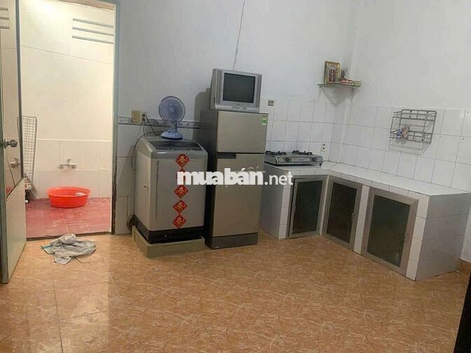 Nhà 4x18 2 phòng Hẻm CMT8 3,5tr