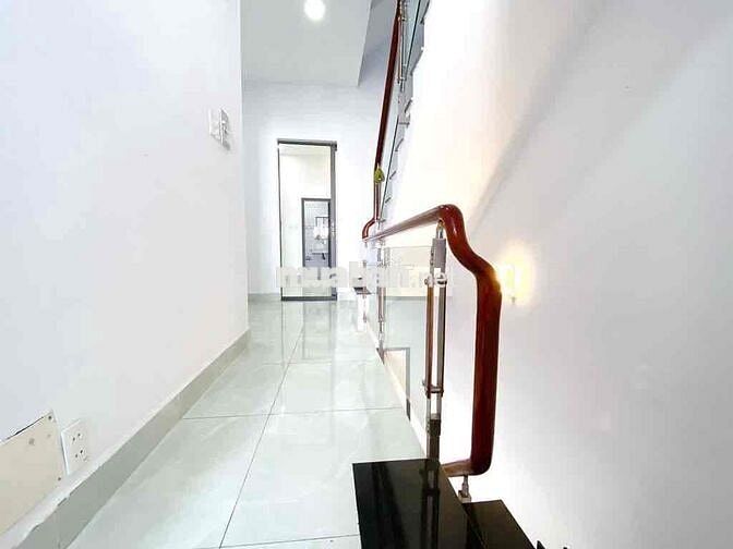 BÁN NHÀ BÌNH TÂN - HẺM OTO - 4 tầng - 65m2 - GIÁ NHỈNH 6 tỷ