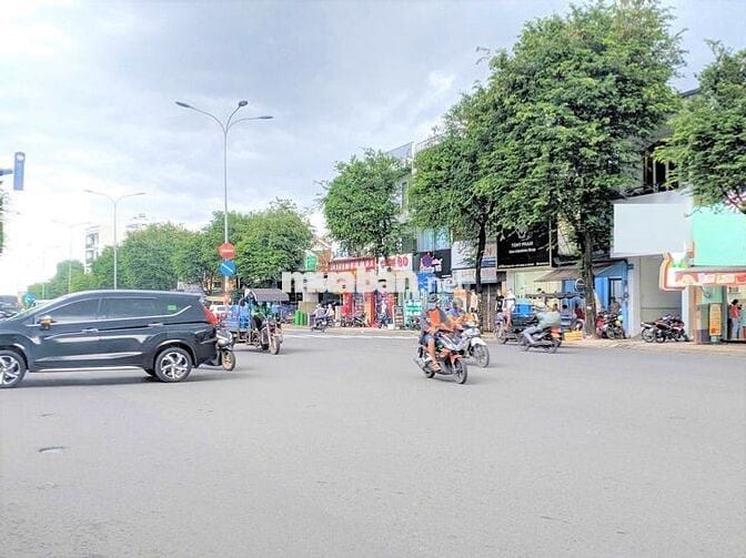 NHÀ MẶT TIỀN ĐƯỜNG LÊ TRỌNG TẤN 3,5X30M, GẦN ĐẠI HỌC CÔNG THƯƠNG