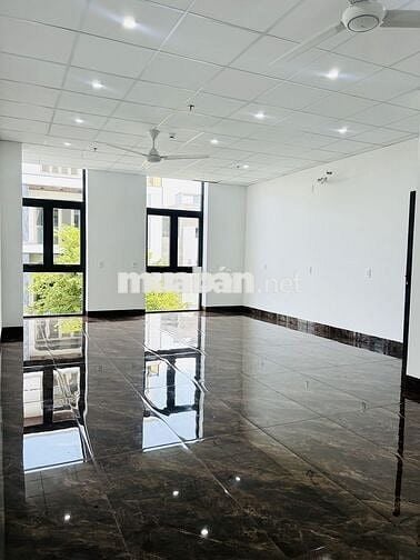 CHO THUÊ VĂN PHÒNG – TÒA NHÀ MỚI XÂY, VỊ TRÍ KHU HOÀ XUÂN
