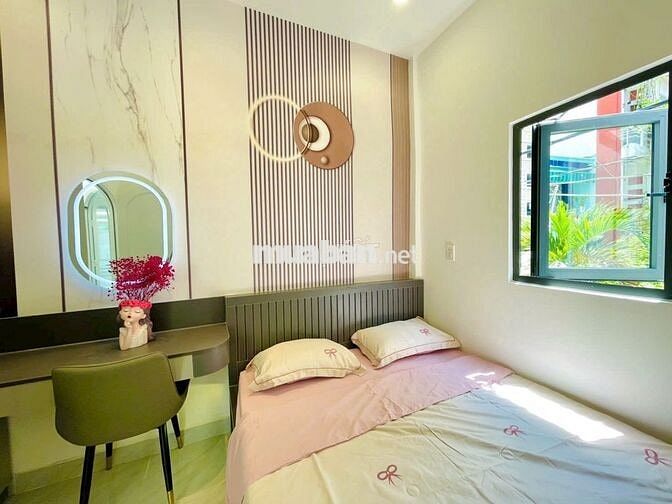 Bán căn góc 2MT Cô Giang, DT: 5x6 , KC: 2 tầng full nội thất