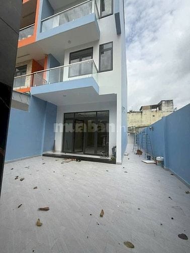 CHO THUÊ NHÀ 3 TẦNG MỚI XÂY 100% - GẦN CAO ĐẲNG CÔNG THƯƠNG. QUẬN 9