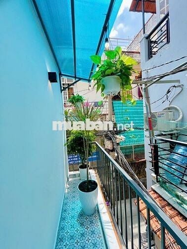 Bán căn góc 2MT Cô Giang, DT: 5x6 , KC: 2 tầng full nội thất