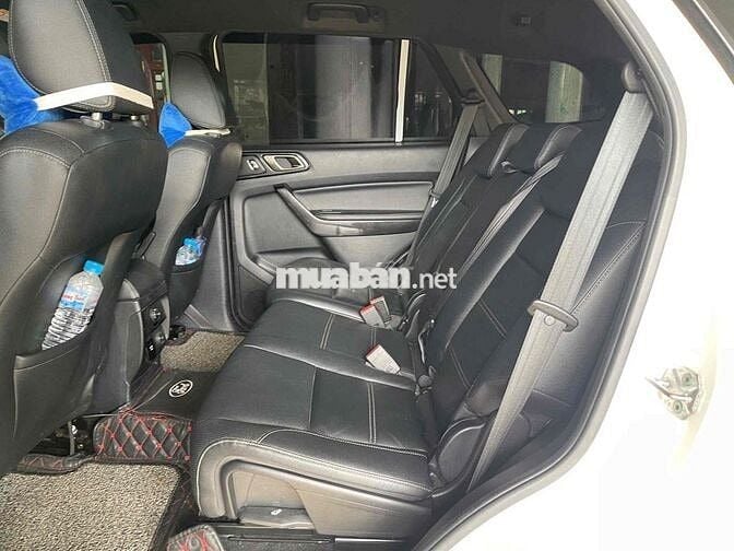 🚘 Ford Everest 2022 Titanium 4x2 AT - Lướt 3v km🚀