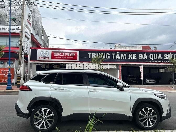 Bán Cross 1.8V 2022- Xe gia đình đi kỹ HT Bank 70%