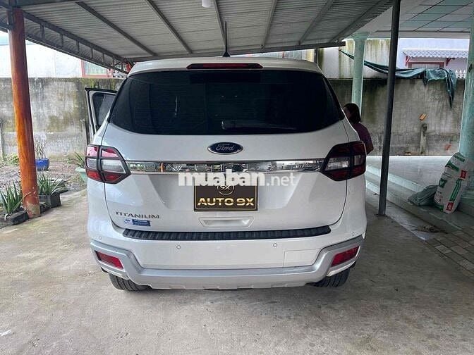 🚘 Ford Everest 2022 Titanium 4x2 AT - Lướt 3v km🚀