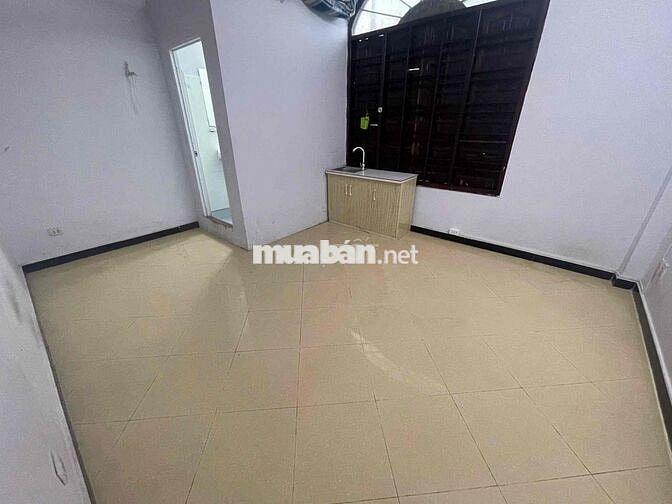 CHO THUÊ PHÒNG GẦN ĐẠI HỌC SPKT 3,8TRIỆU SẴN MÁY LẠNH