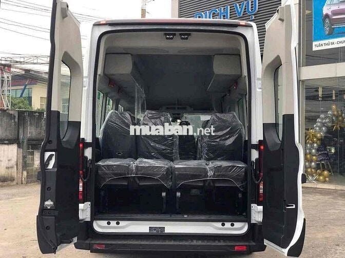 Ford Transit 2025 Premium+