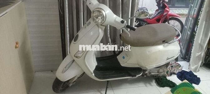 Cần Bán xe vespa LX 125 năm 2010