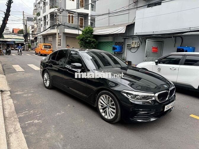 BMW 530 𝐋𝐮𝐱𝐮𝐫𝐲 𝐥𝐢𝐧𝐞 𝐒𝐱 𝟐𝟎𝟏𝟗  - 50000 km