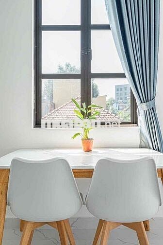 Căn Hộ Tách Bếp - 40m2 - Ban Công - Full Nội Thất - Cv Gia Định.