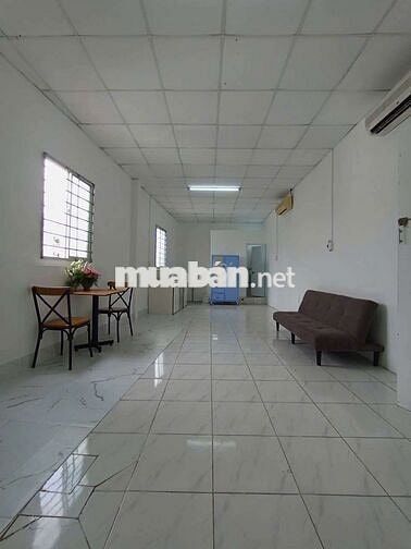 Phòng 704 máy lạnh Q7 NGUYỄN VĂN LINH