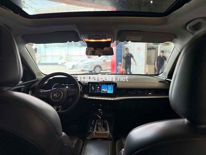 MG MG5 luxury 2024 - 19000 km