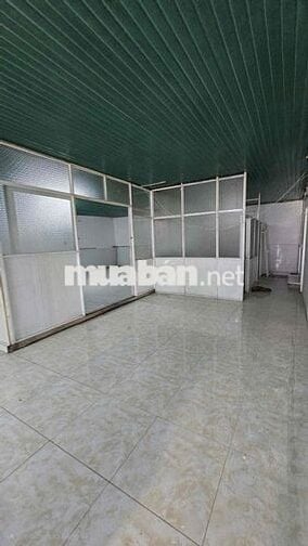 ✅ Cho thuê xưởng gần ngã tư Trung Chánh - TDT 300m2, DTX hơn 200m2,