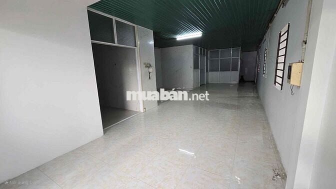 ✅ Cho thuê xưởng gần ngã tư Trung Chánh - TDT 300m2, DTX hơn 200m2,