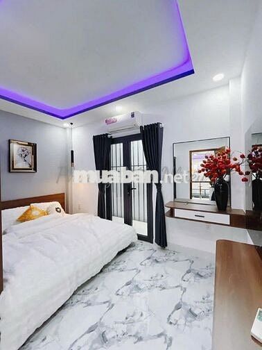Cho thuê phòng trong nhà nguyên căn1135 huỳnh tấn phát quận 7 giá 3tr5