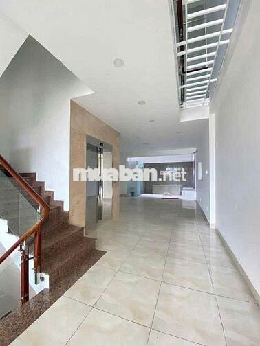 CHO THUÊ NHÀ KHU HIM LAM Q7, HẦM, 4L. 5X20M. TRỒNG SẴN, CÓ THANG MÁY