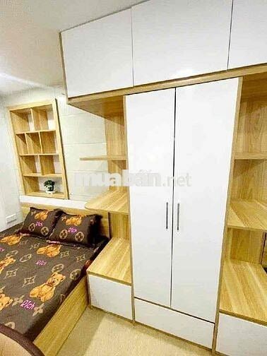 Tập thể 50 m2 sổ đỏ tầng 1 mặt ngõ thông phố Bùi ngọc Dương 5 m ra oto