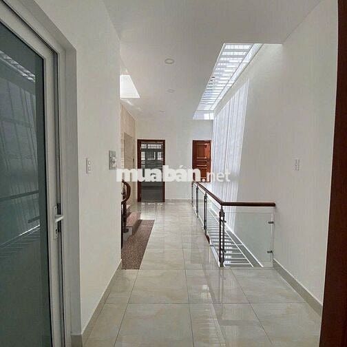 CHO THUÊ NHÀ KHU HIM LAM Q7, HẦM, 4L. 5X20M. TRỒNG SẴN, CÓ THANG MÁY