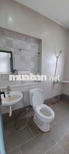 Phòng gác cao, ban công số 11 Nguyễn Ảnh Thủ, Bà Điểm, Hóc Môn