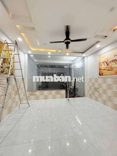 NHÀ ĐẸP MỚI KENG GẦN NGÃ TƯ GA, 5*20, TRỆT, 2 LẦU, 4PN, SÂN XE HƠI