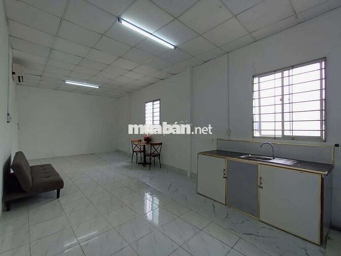 Phòng 704 máy lạnh Q7 NGUYỄN VĂN LINH