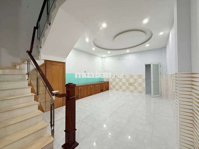 NHÀ ĐẸP MỚI KENG GẦN NGÃ TƯ GA, 5*20, TRỆT, 2 LẦU, 4PN, SÂN XE HƠI