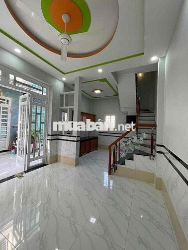( BÁN NHÀ 750TR CAM KẾT ĐÚNG GIÁ ) VỊ TRÍ NGAY CHỢ ĐÌNH 2PN ,1 P THỜ