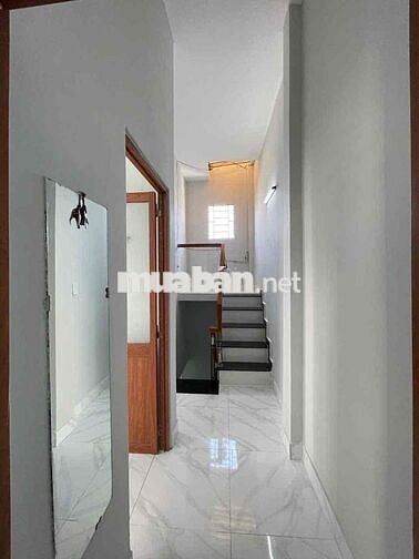 ( BÁN NHÀ 750TR CAM KẾT ĐÚNG GIÁ ) VỊ TRÍ NGAY CHỢ ĐÌNH 2PN ,1 P THỜ