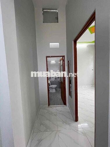 ( BÁN NHÀ 750TR CAM KẾT ĐÚNG GIÁ ) VỊ TRÍ NGAY CHỢ ĐÌNH 2PN ,1 P THỜ