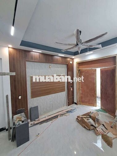 NHÀ RỘNG RÃI- GẦN BẾN XE 91B - METRO
