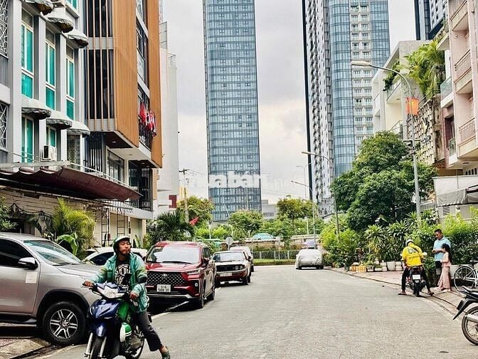 🏢 Nhà Đẹp 8x18m Hầm Trệt 3L Thang Máy - Nguyễn Ngọc Phương 🏙️